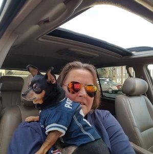 Meet your Posher, Angela